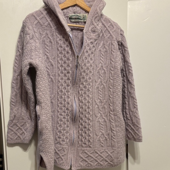 Irish Wool Lavender Cable Knit Hoodie - L - Picture 3 of 8